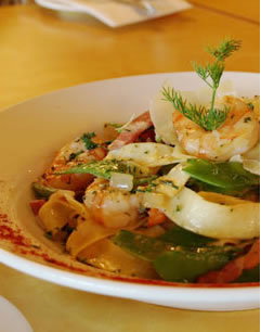 Longley International Hotel - Holiday Cairns 2