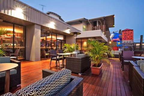 Boatshed Restaurant - Holiday Cairns 1