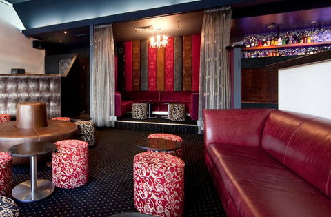 Kremlin Bar - Holiday Cairns 0
