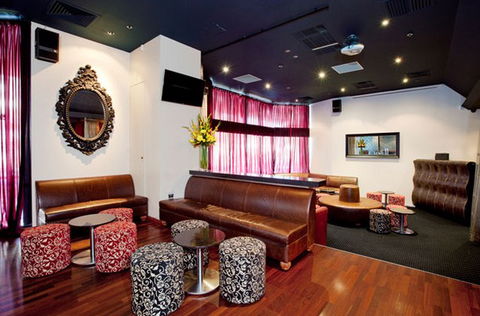Kremlin Bar - Holiday Cairns 1