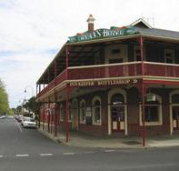 Ryans Hotel - Holiday Cairns