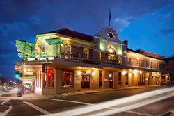 Town Hall Hotel - Holiday Cairns 0