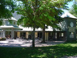 Harrietville Hotel Motel - Holiday Cairns 0