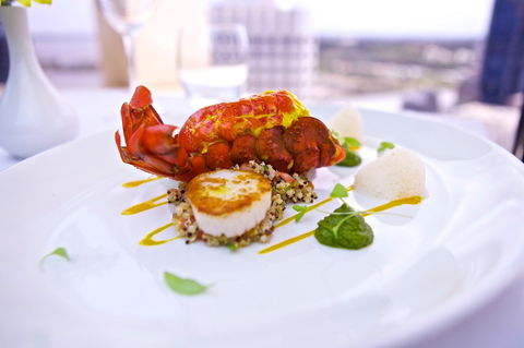 C Restaurant - Holiday Cairns 2