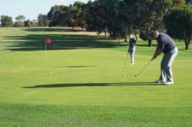 Waikerie Golf Club - Holiday Cairns 0
