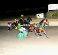 Bathurst Harness Racing Club - Holiday Cairns