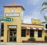 Albion Park Hotel - Holiday Cairns