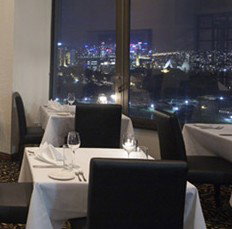 25th Floor Restaurant & Cocktail Bar - Holiday Cairns 3