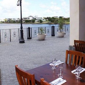 Athenia Restaurant & Bar - Holiday Cairns 1