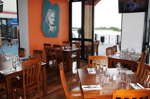 Athenia Restaurant & Bar - Holiday Cairns 2