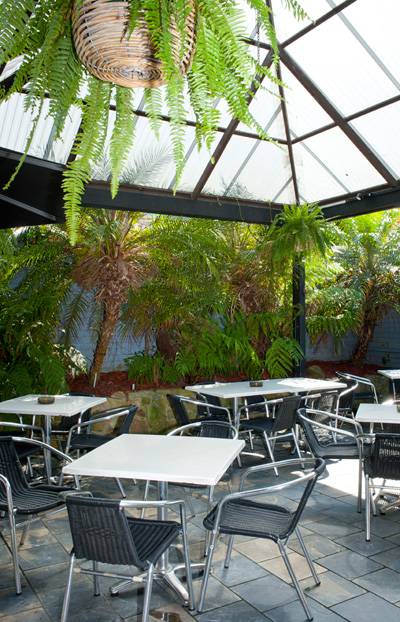 Hotel Gosford - Holiday Cairns 4