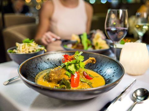 Tamarind Restaurant–Contemporary Dining - Holiday Cairns 1