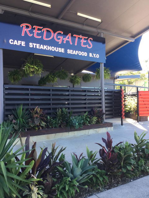 Redgates Café Steakhouse Seafood - Holiday Cairns 0