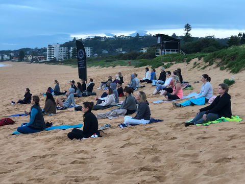 Meditation Mainstream Free Beach Meditation Session Mooloolaba - Holiday Cairns 0