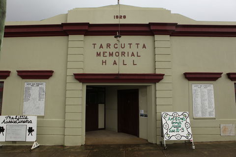 Tarcutta Markets - Holiday Cairns 2