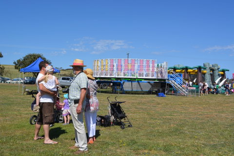 Yankalilla Show - Holiday Cairns 0