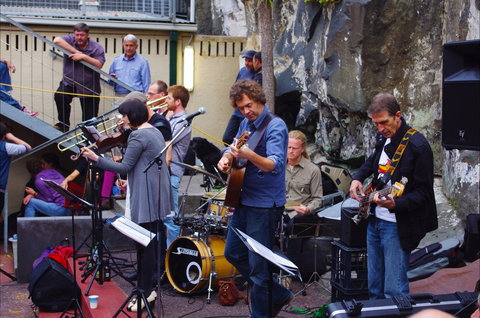 Rektango - Holiday Cairns 1