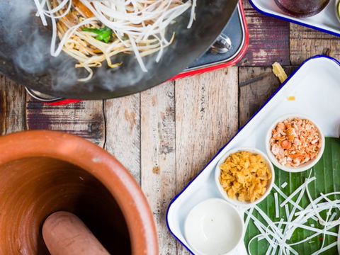 Thai Masterclass - Pad Thai - Holiday Cairns 0