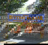 Uki Buttery Bazaar - Holiday Cairns
