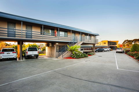Best Western Mahoneys Motor Inn - Holiday Cairns 6