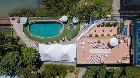 Metro Mirage Hotel Newport - Holiday Cairns 1