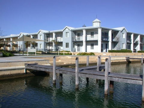 C Mandurah Resort - Holiday Cairns 0