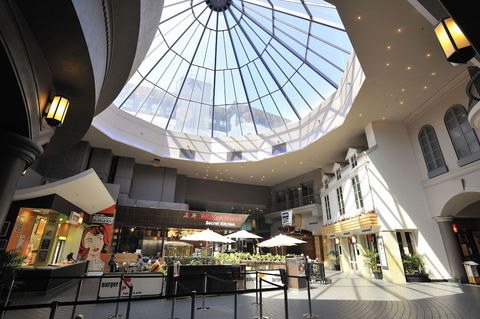 Novotel Melbourne Glen Waverley - Holiday Cairns 2