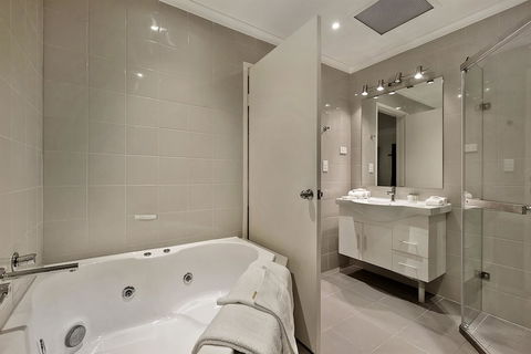 Best Western Plus Buckingham International - Holiday Cairns 4