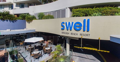 Swell Resort Burleigh Beach - Holiday Cairns 2