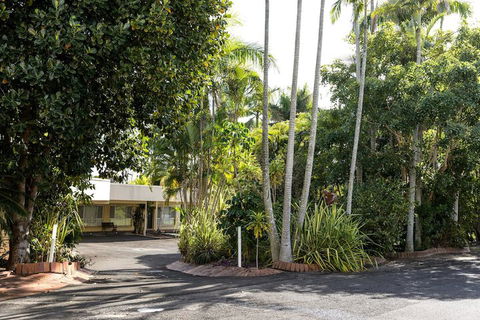Bundaberg International Motor Inn - Holiday Cairns 3
