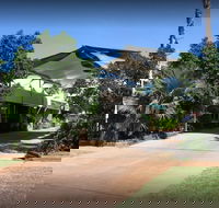 Bluestone Motor Inn - Holiday Cairns