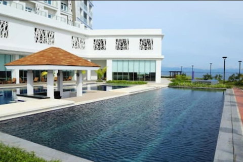 Meriton Serviced Apartments Southport - Holiday Cairns 5