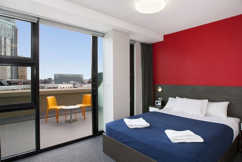 Space Hotel - Hostel - Holiday Cairns 6