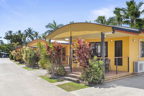 Tasman Holiday Parks - Airlie Beach - Holiday Cairns 1