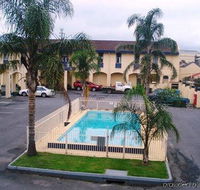 Econo Lodge Hacienda International - Holiday Cairns