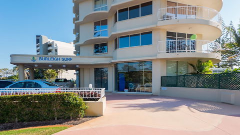 Burleigh Surf Apartments - Holiday Cairns 4