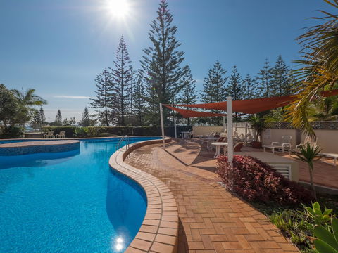 Burleigh Surf Apartments - Holiday Cairns 6