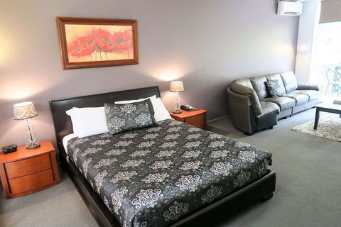 Lyndoch Hill - Holiday Cairns 7