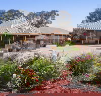 The Standpipe Golf Motor Inn - Holiday Cairns