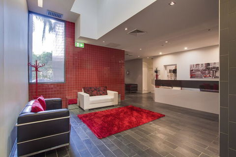 Quattro On Astor Apartments Brisbane By Restt - Holiday Cairns 4