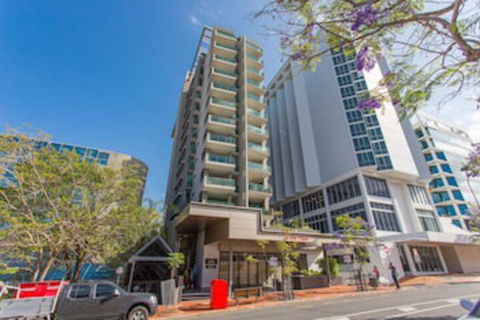 Quattro On Astor Apartments Brisbane By Restt - Holiday Cairns 0