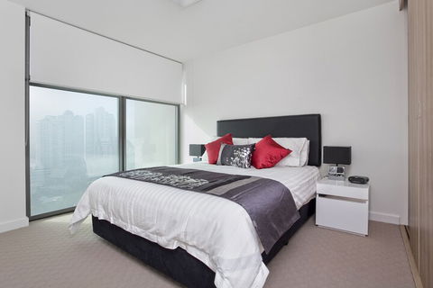 Quattro On Astor Apartments Brisbane By Restt - Holiday Cairns 7