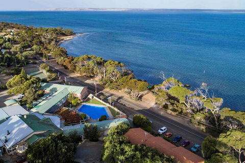 Mercure Kangaroo Island Lodge - Holiday Cairns 4