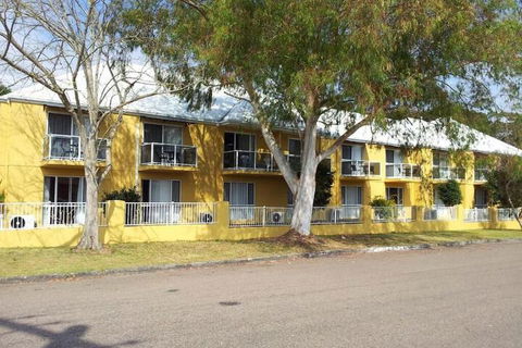 Admiral Nelson Motor Inn - Holiday Cairns 3