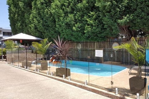 Admiral Nelson Motor Inn - Holiday Cairns 7
