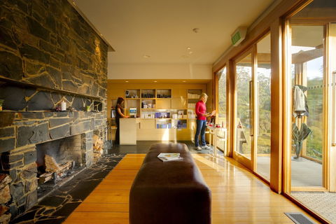 Peppers Cradle Mountain Lodge - Holiday Cairns 6