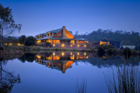 Peppers Cradle Mountain Lodge - Holiday Cairns 0