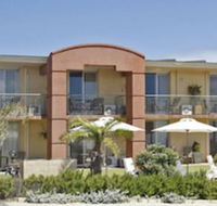 Ocean View Motel - Holiday Cairns