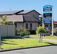 Pigeon House Motor Inn - Holiday Cairns
