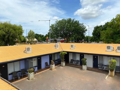 Katherine Motel - Holiday Cairns 1